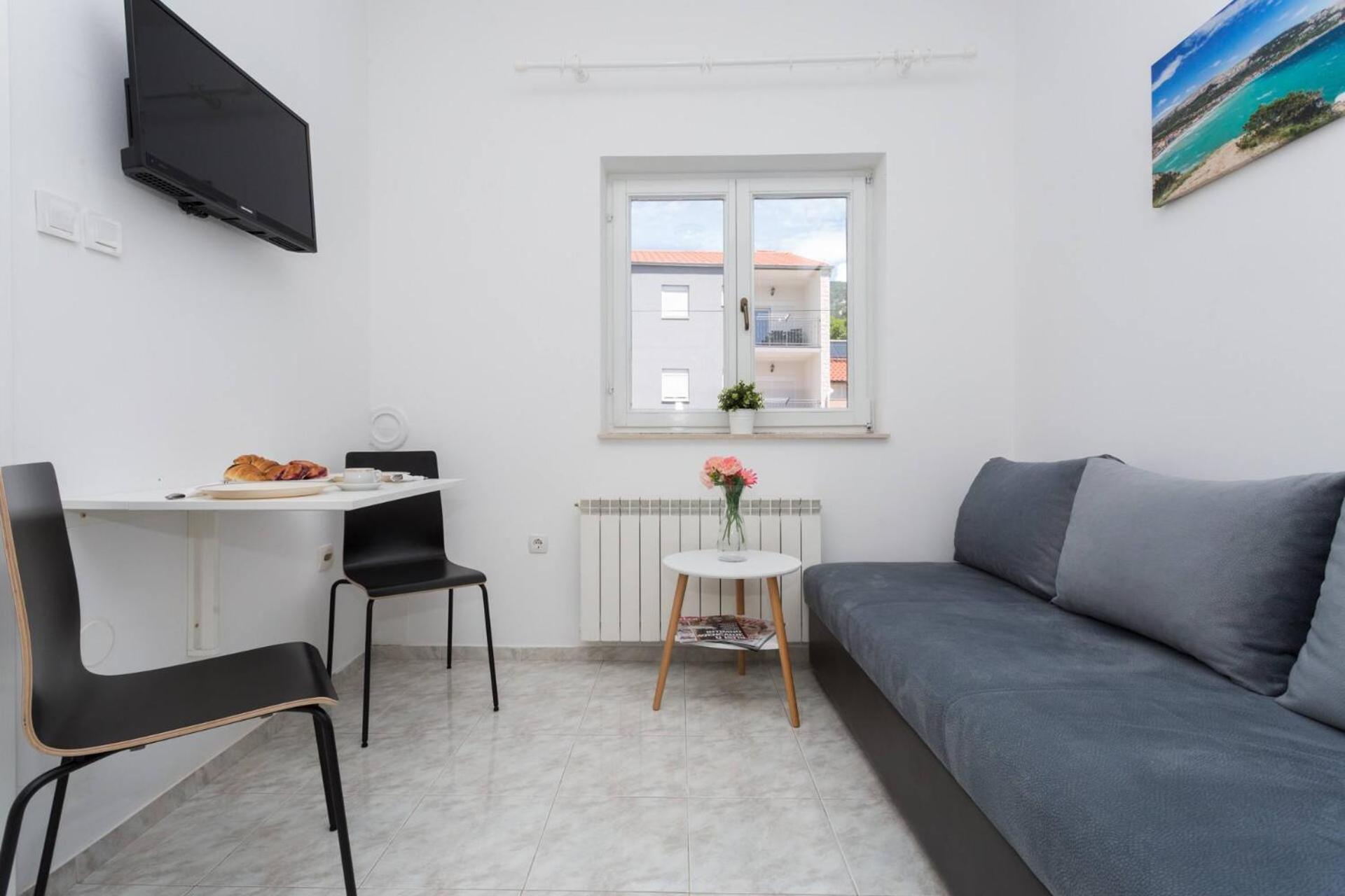Apartments Bernardeta 2 Baska  Bagian luar foto