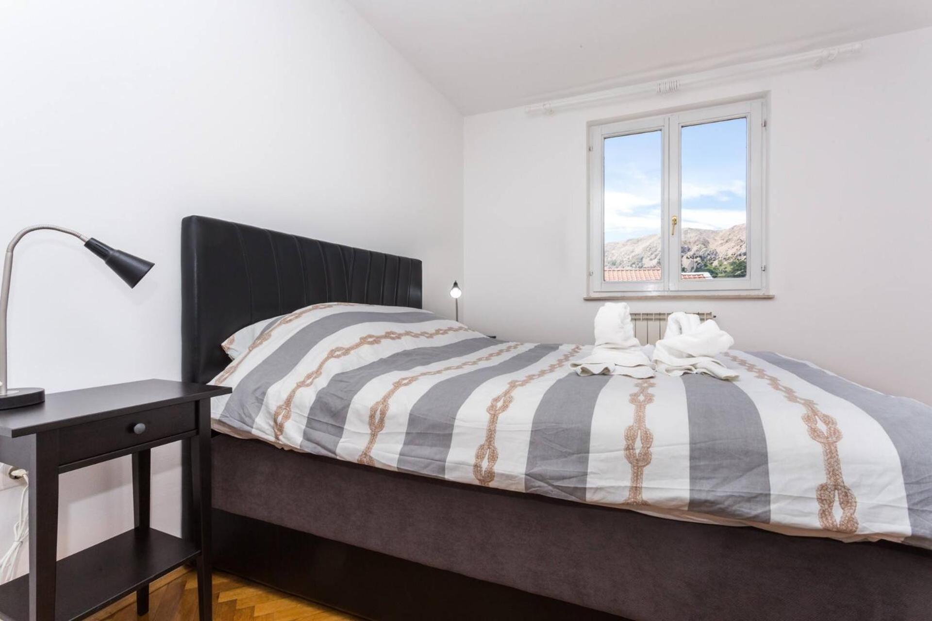 Apartments Bernardeta 2 Baska  Bagian luar foto
